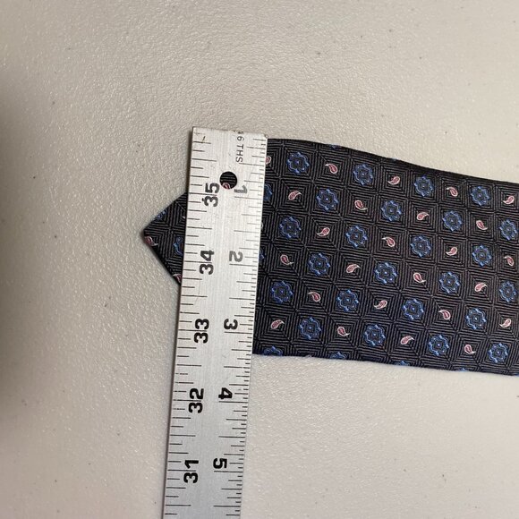 Brooks Brothers Makers and Merchants 100% Silk Tie Embroidered Paisley Flowers - Picture 5 of 10